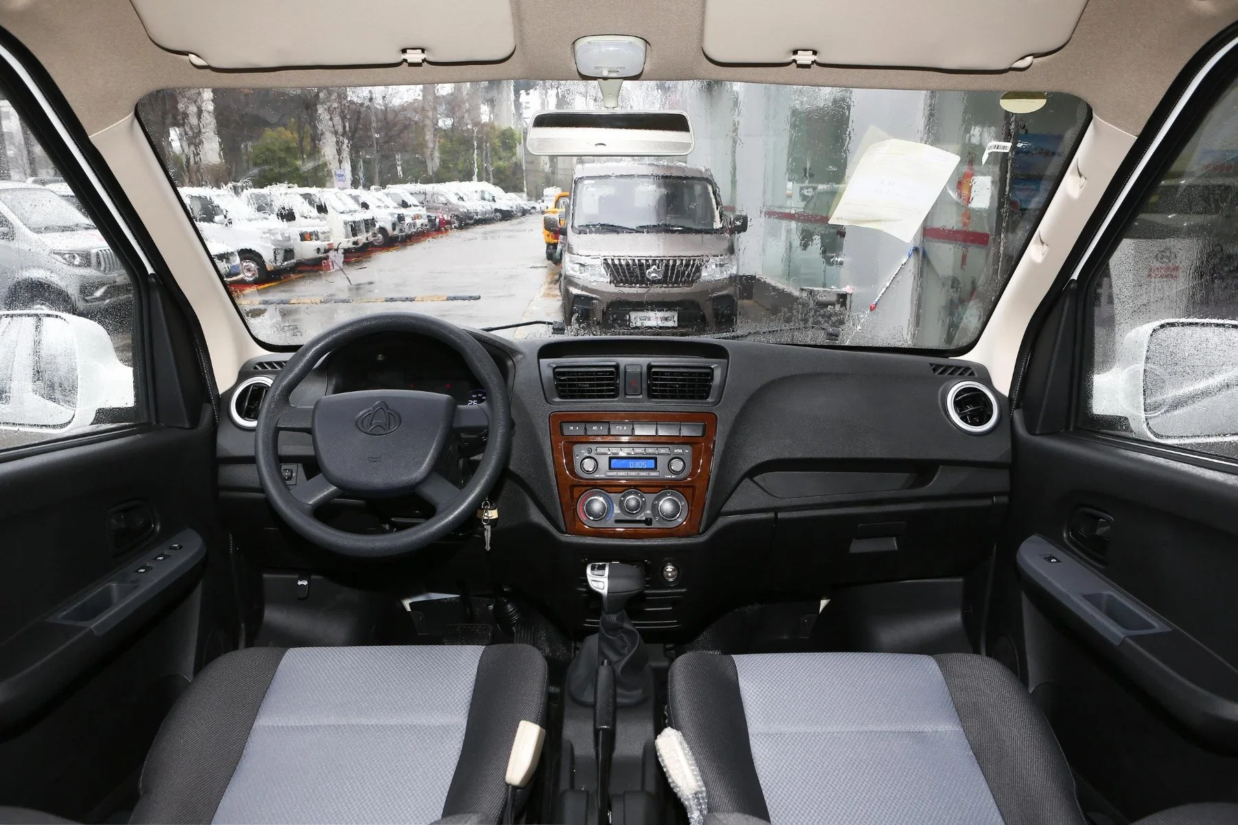 High Speed Günstige Großhandel/Lieferantspreis Auto Changan Verwendet Elektrisches Fahrzeug Auto Elektro Mini LED Van
