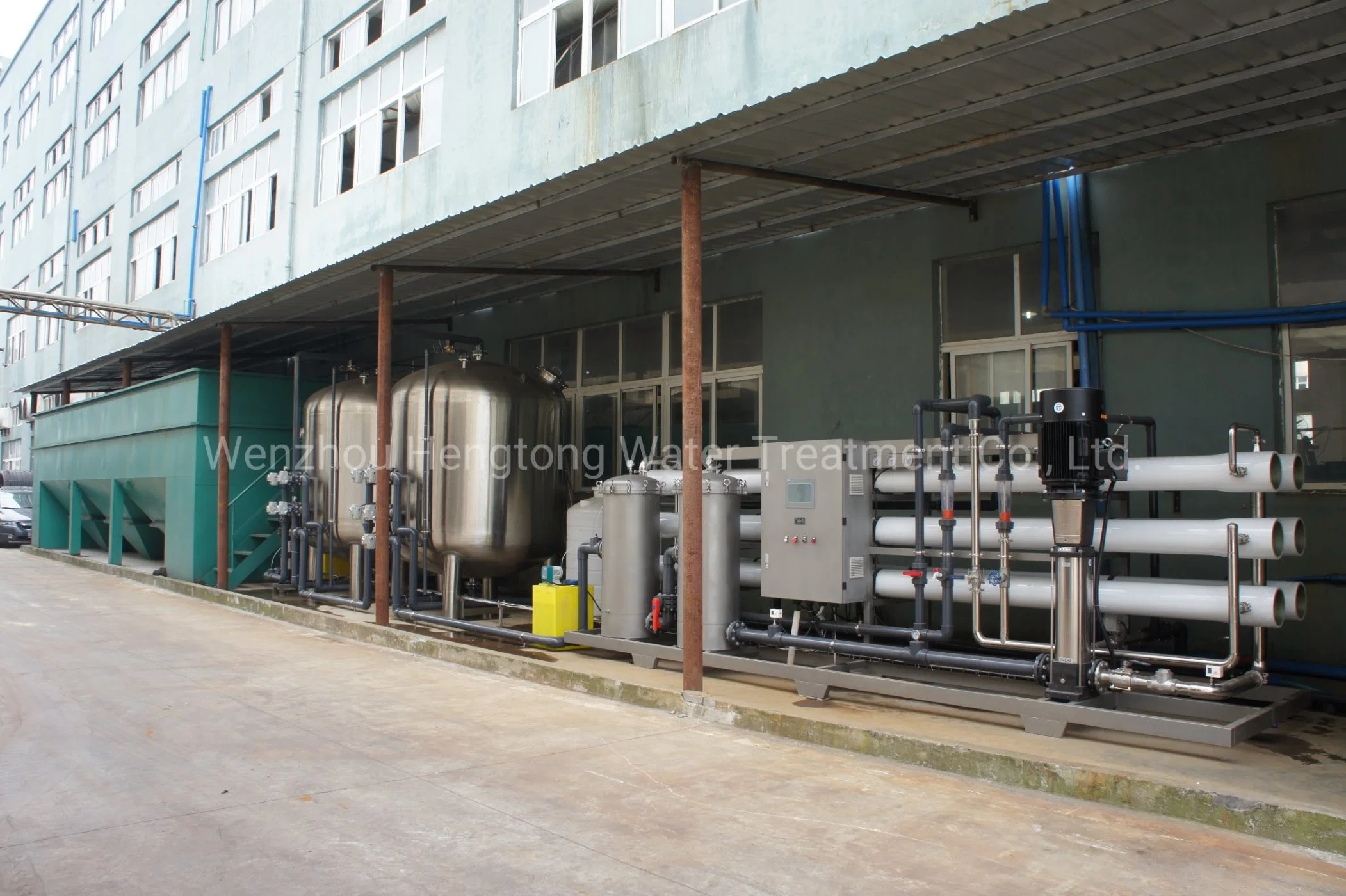 Containerized Mobile RO Water Treatment Plant