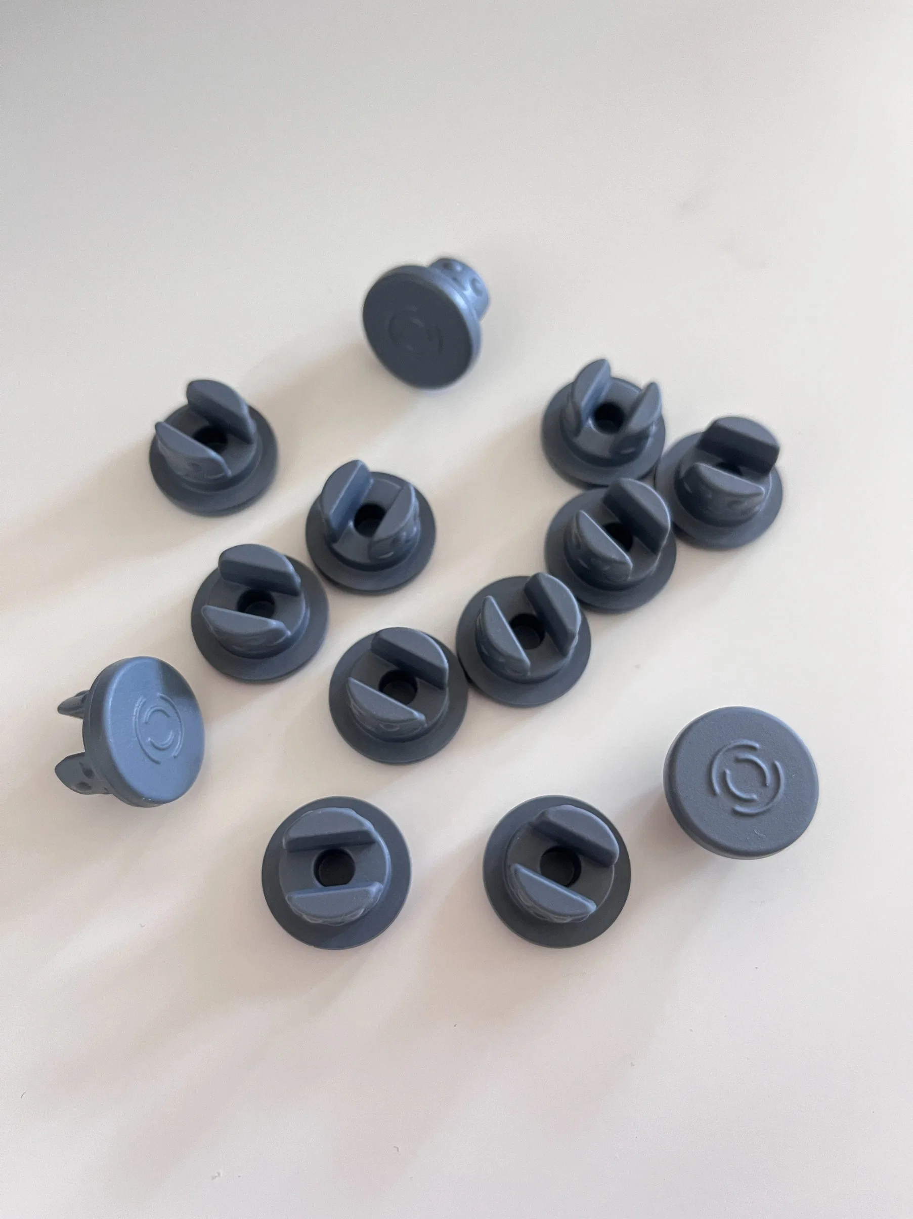 Medical Consumables 20mm ISO Standard Bromo Butyl Rubber Stoppers for Injection