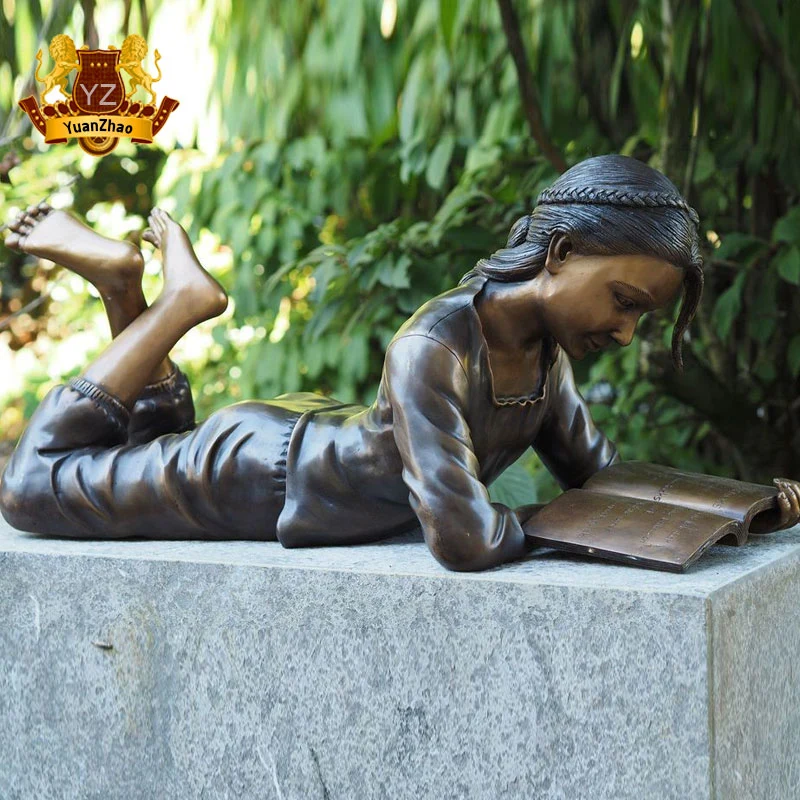 El tamaño de la vida personalizada bronce fundición cera perdida chica la lectura de la estatua del jardín