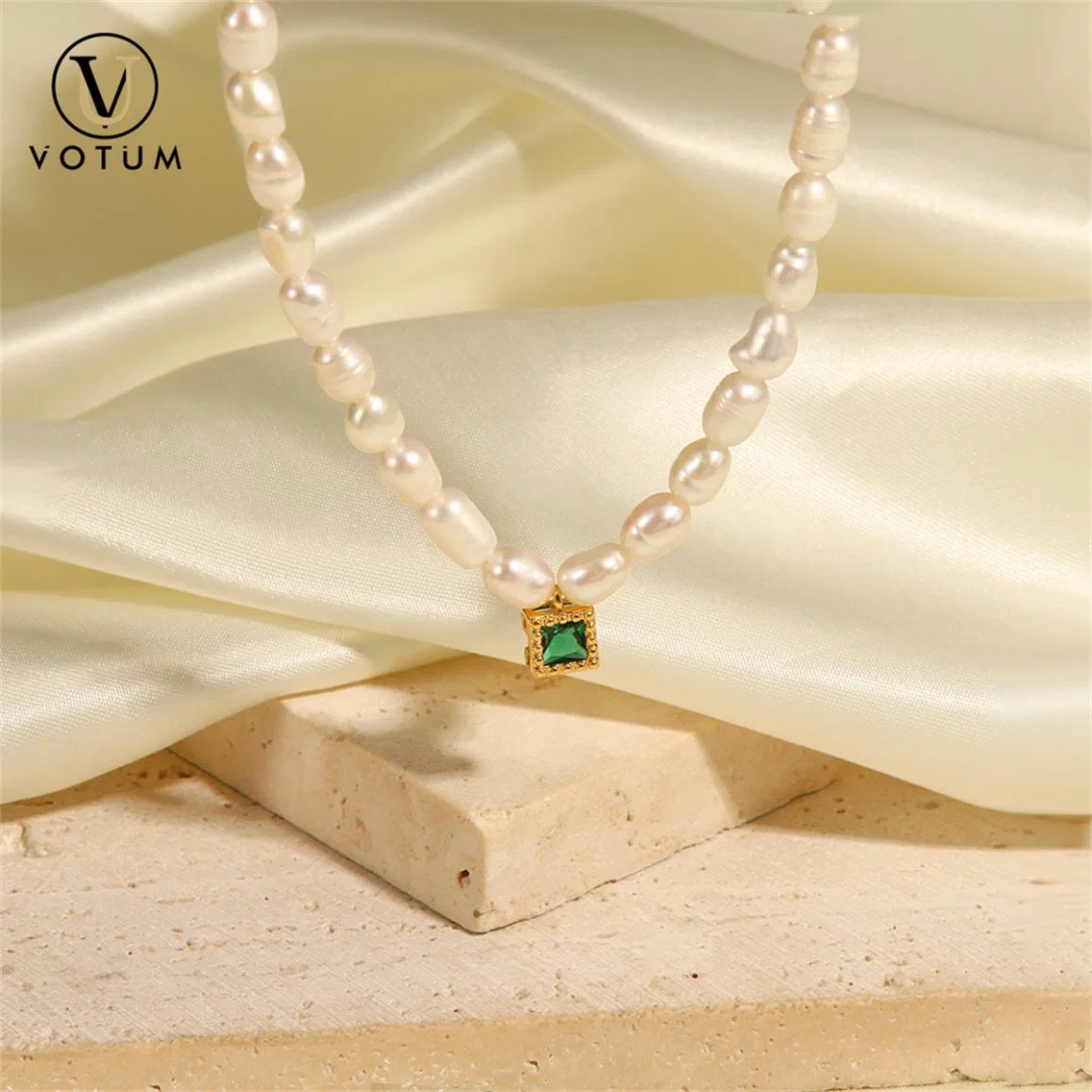 Votum OEM Factory 925 Sterling Silver Gold Plated Chinese Freshwater Pearl Personalizar Collar de espinela Joyas al por mayor