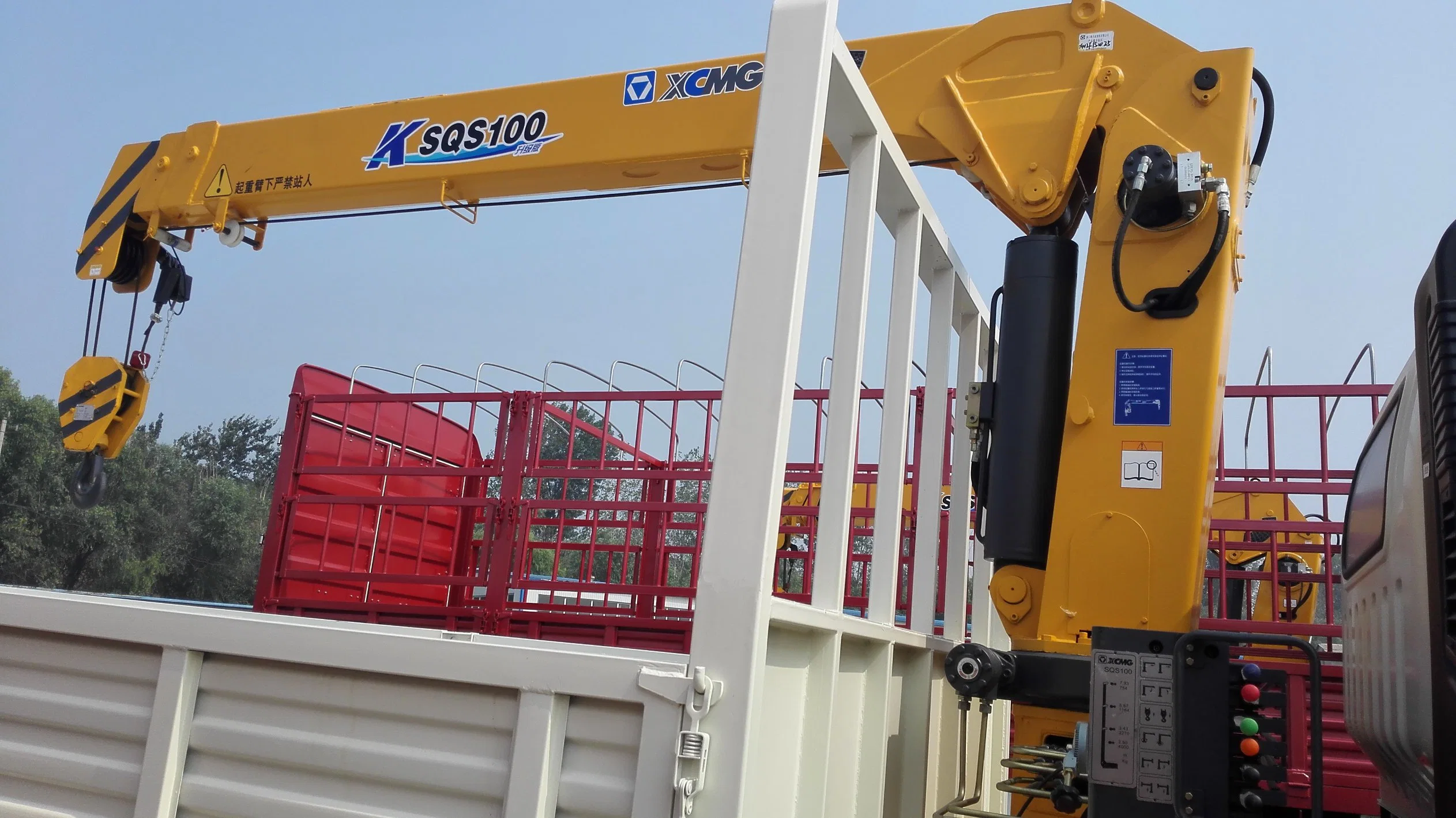 Sino HOWO 10t 12t 6X4 Truck Loader Crane