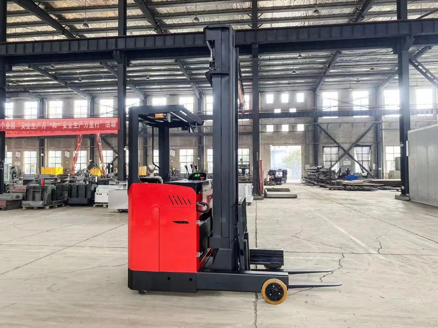 Vlift 2 Ton Electric Reach Forklift Lifting Height 5000mm with Curtis Controller