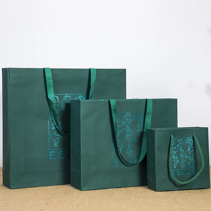 Custom Logo Luxury Cosmetics Gift Paper Packaging Bag for Clothes Garment with Handle