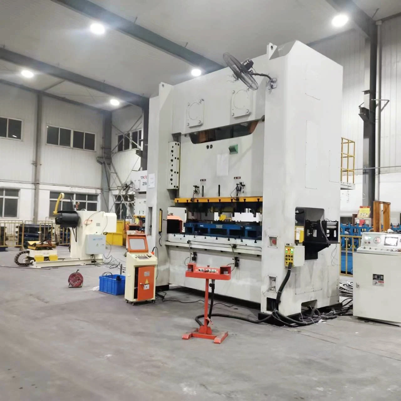 C-Form Automatic Pneumatic Punch Press Punching Machine for Metal Prices