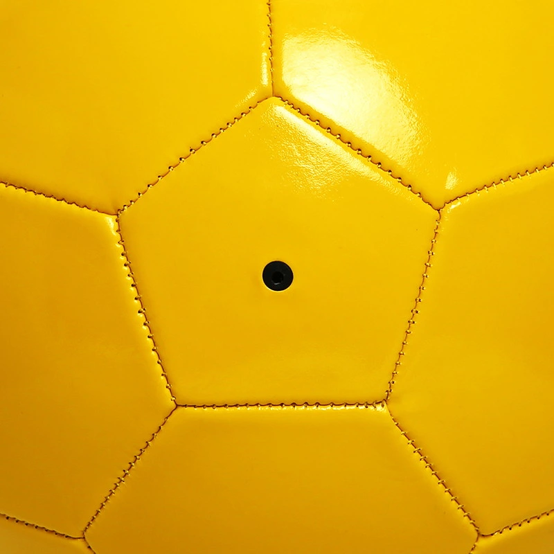 Pelota de fútbol promocional de PVC amarillo, económica.