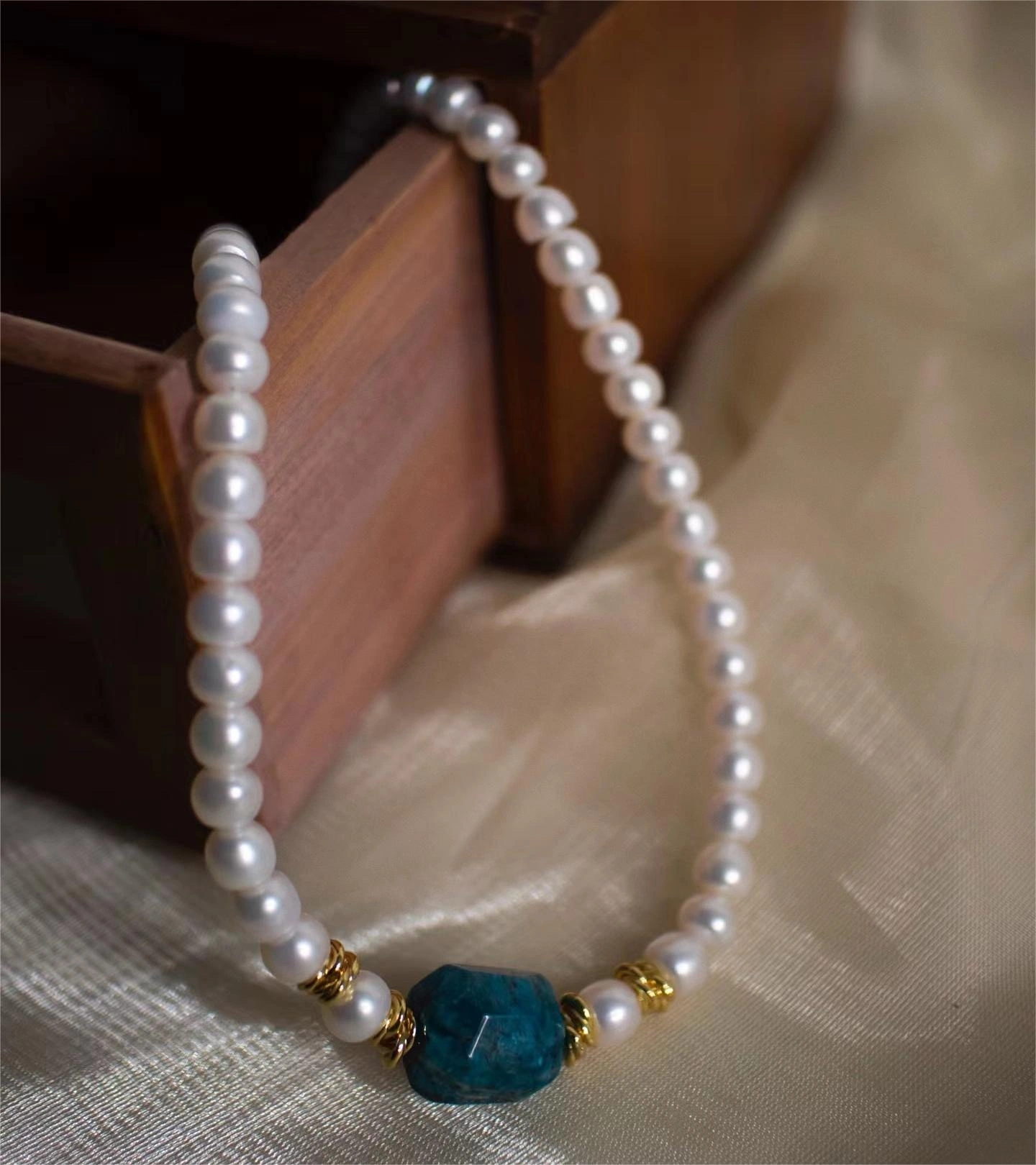 7-8mm natürliche Süßwasserperlen Halskette Vintage große Naturstein handgefertigt Schmuck Kupfer vergoldet Lady′ S Schmuck Geschenk