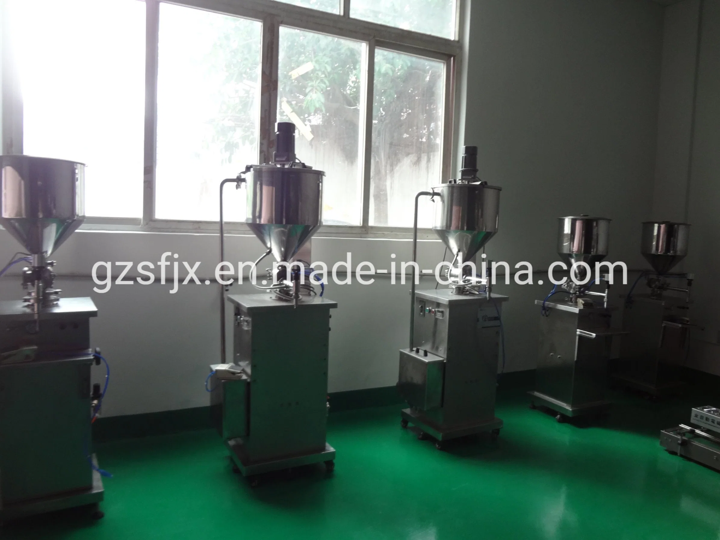 High Speed Water Filling Machine/Industrial Water Filling Machine/Mineral Water Production Machine/Semi-Auto Liquid Filling Machine