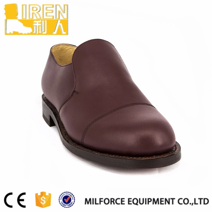 Braune Farbe Kuh Leder Uniform Schuhe