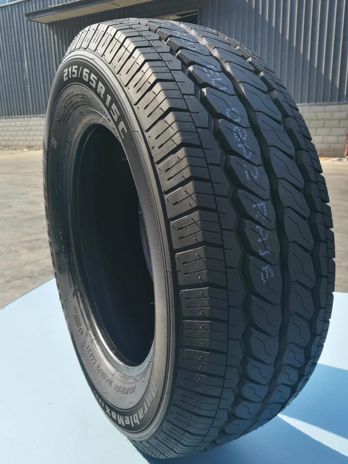 DOT/ECE/EU-Label Factory Wholesale All Steel Radial Heavy Duty Dump Truck TBR Bus Trailer Tire, OTR, Pkw-Reifen, Light Truck Tire, Solid Tire, Sandreifen