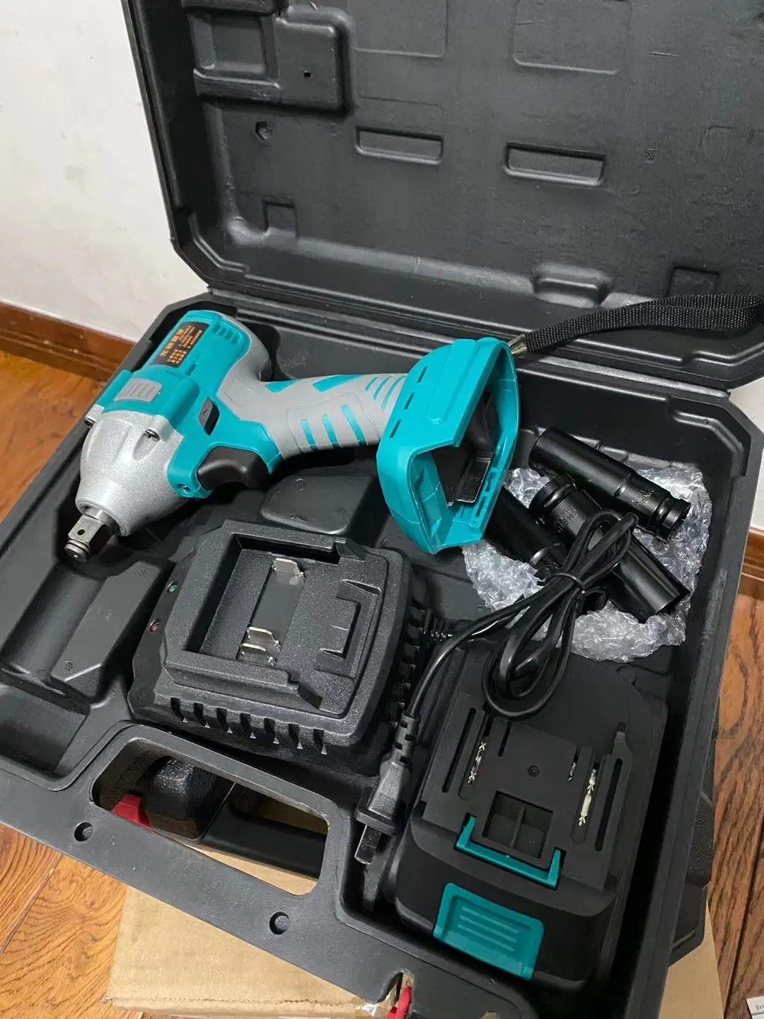 High Torque 650nm/1000nm Brushless Electric Impact Wrench