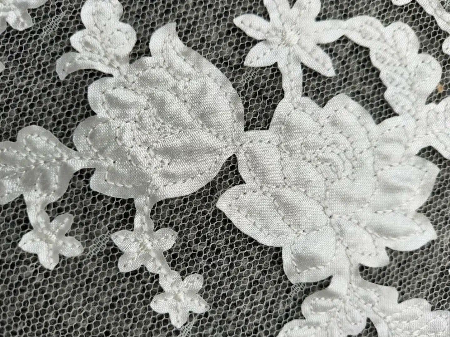 Fashion White Tull Embroidery Lace for Wedding Dress