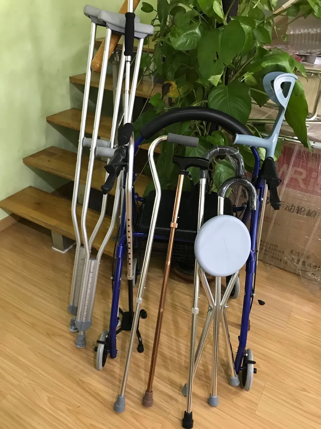 Brother Medical Crutch Walking Stick Factory Price Seat Walking Stick for Elderly