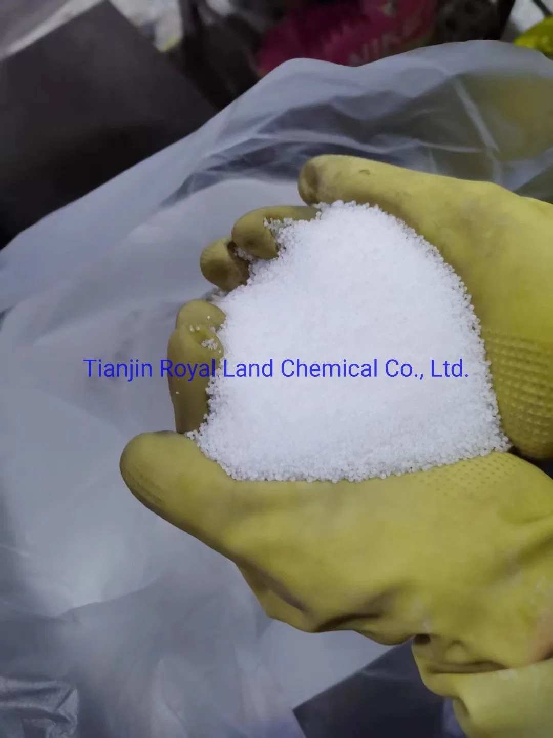 Manufacturer Direct Supply Industrial Grade White Flaky Solid 99% Naoh Soda Flakes