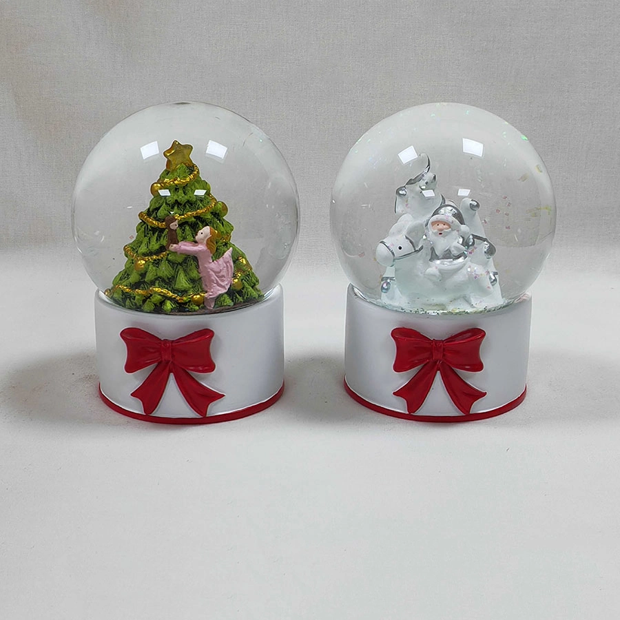 Customized Made Snowball Christmas Santa Claus Snowman Resin Snow Globe with Music