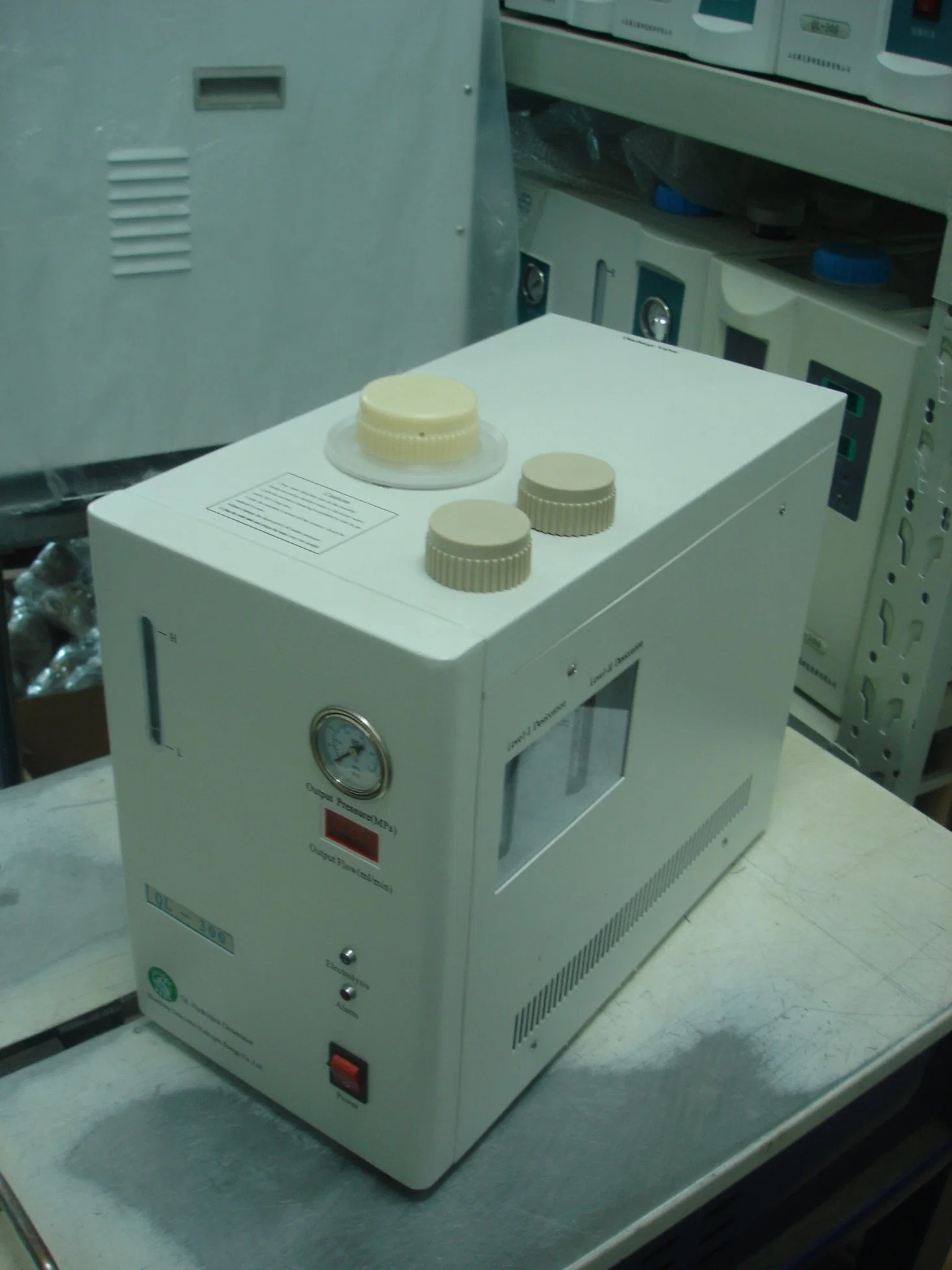 Ql-300A Hydrogen machine H2 Gas Generator 99.9999% Purity Hydrogen Output