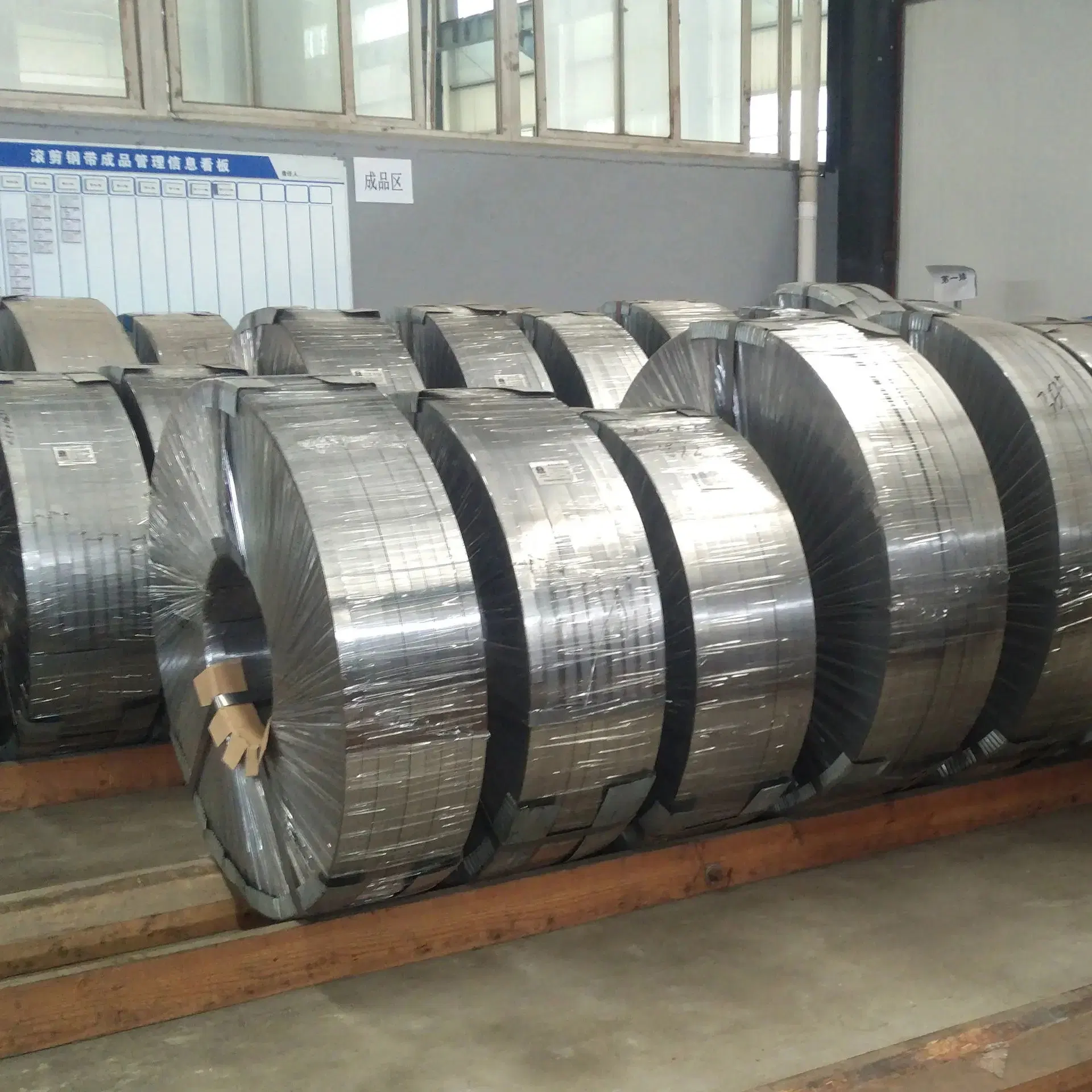 Cheap Price Carbon Steel 14 16 18 20 22 24 26 28 Gauge Gi Coil Supplier G40 Hot Dipped Galvanized Steel Strip