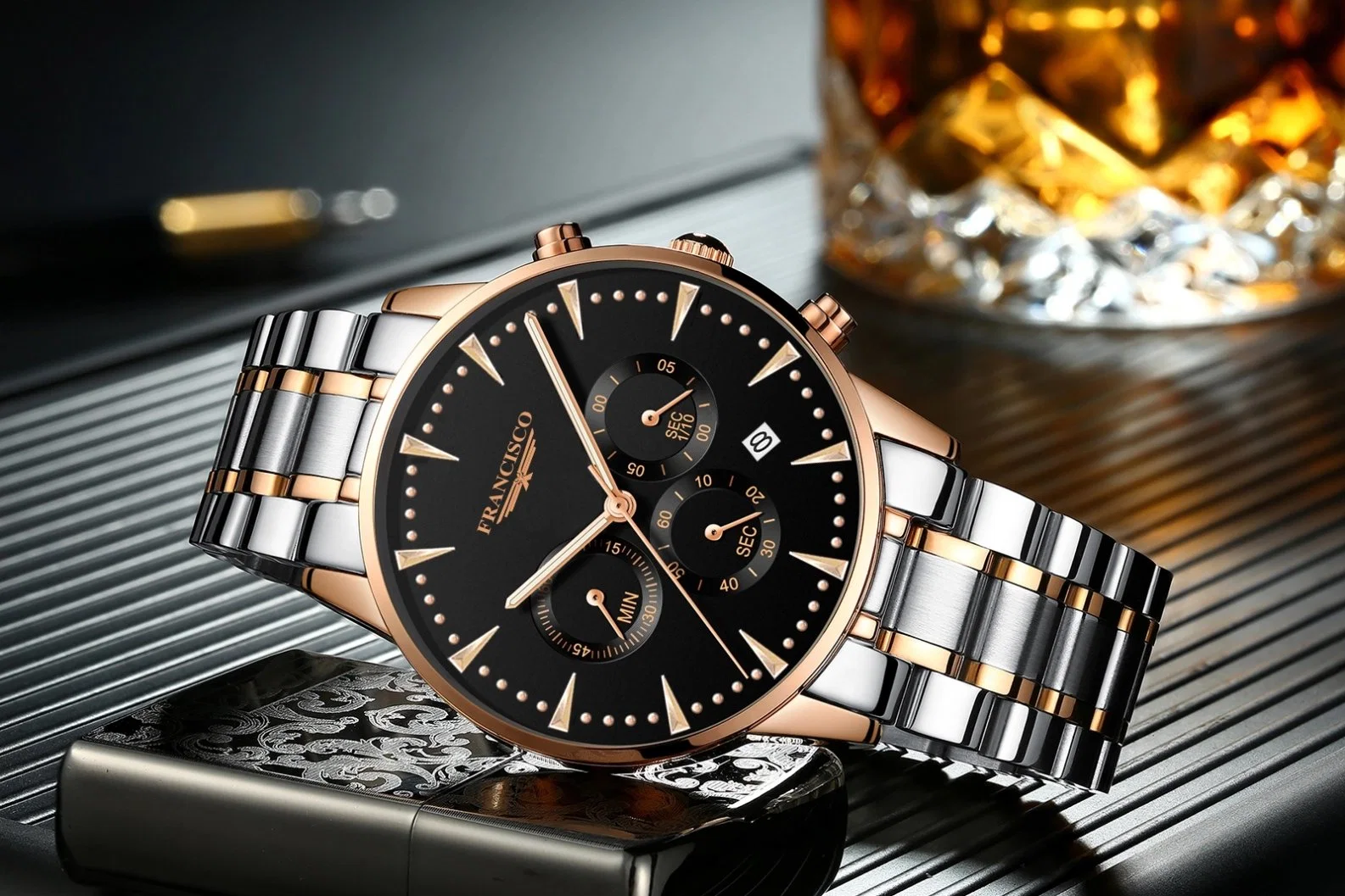 Nueva llegada de acero inoxidable Oro Qaurtz Chronograph Men' S reloj de pulsera