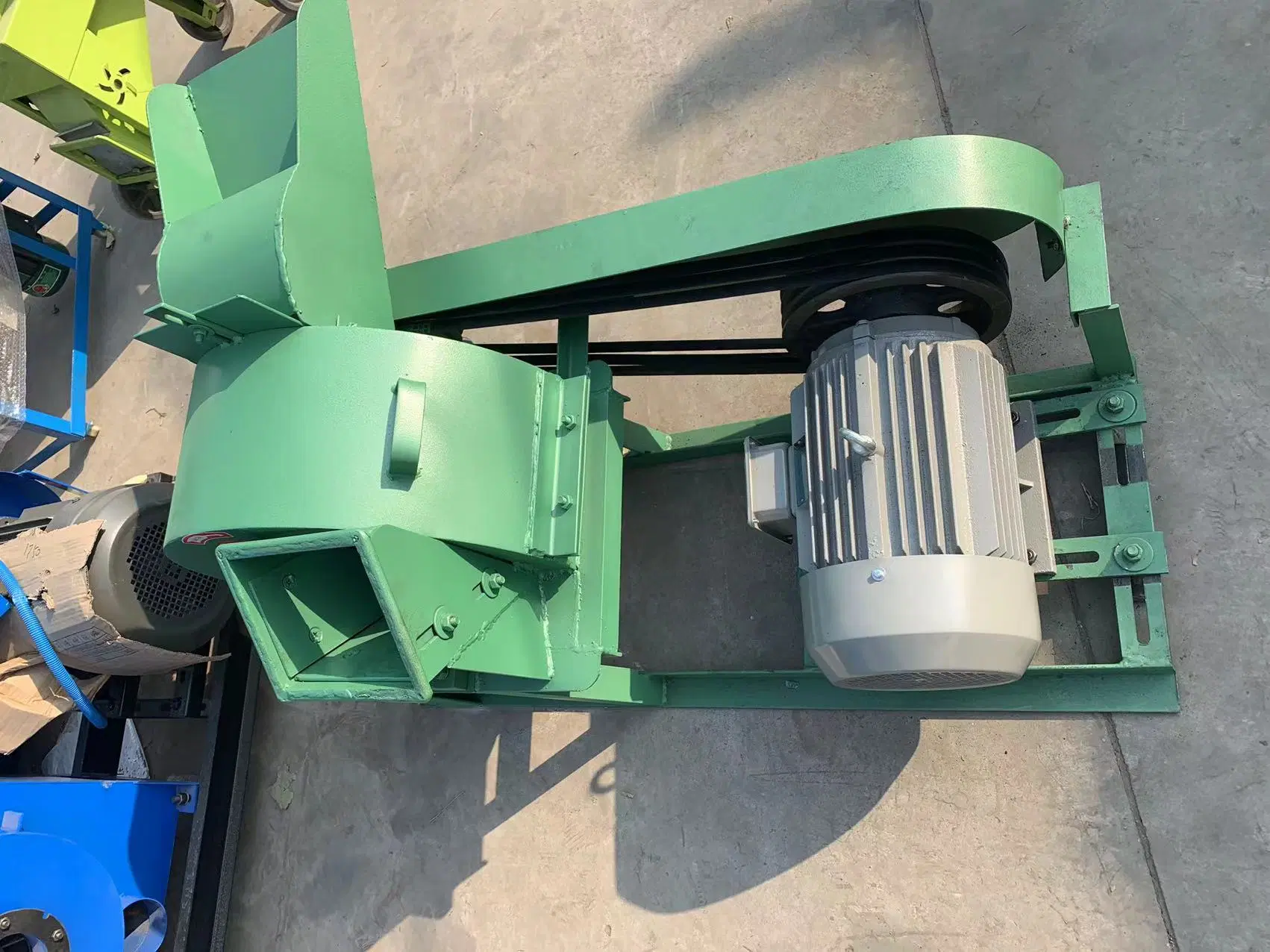 Wood Crusher for Making Sawdust Wood Crushing Machines Coconut Husk Shredder Wood Log Branch Chipper Wood Sawdust Shredder Wood Sawdust Shredder