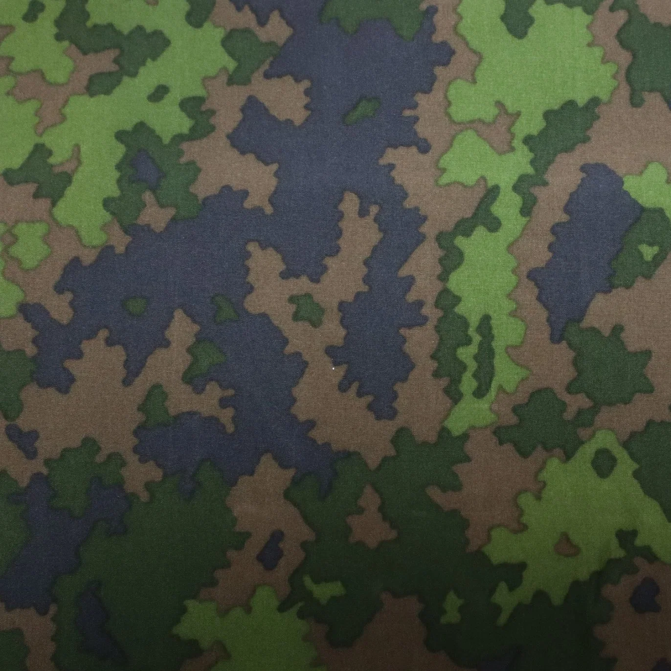 92% poliéster, 8% de spandex, quatro formas simples Stretch impresso à prova de camuflagem funcional Softshell tecidos para vestuário Sportswear Desgaste de ioga