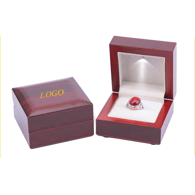LED caixa de madeira sólida com cavilha de anel para brincos caixa de jóias Caixa de oferta em madeira com logótipo personalizado