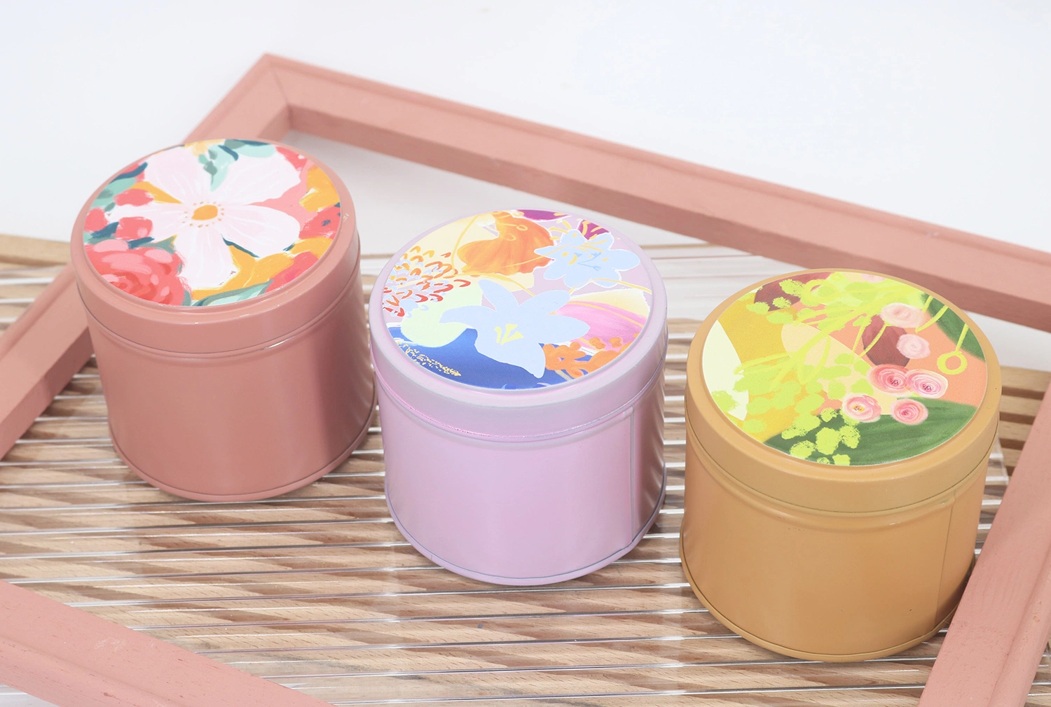 Hot Sale Factory Festival Gift Metal Tin with Customized Label Scented Candle