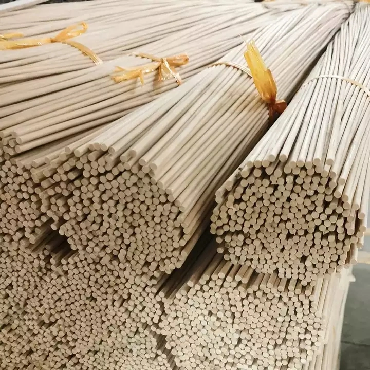 Wholesale/Supplier for DIY Craft Bamboo Round Pole Round Bamboo Raw Material Stick