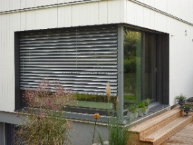 Ventana de persianas de aluminio residencial, puerta giratoria