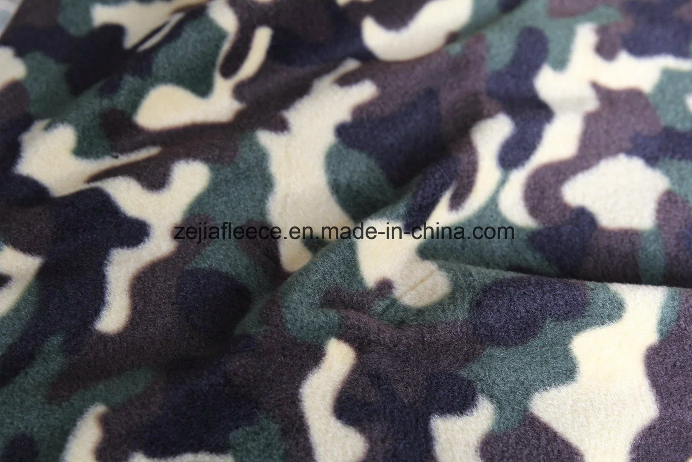 Camouflage Forest Polar Fleece Fabric with Cutting