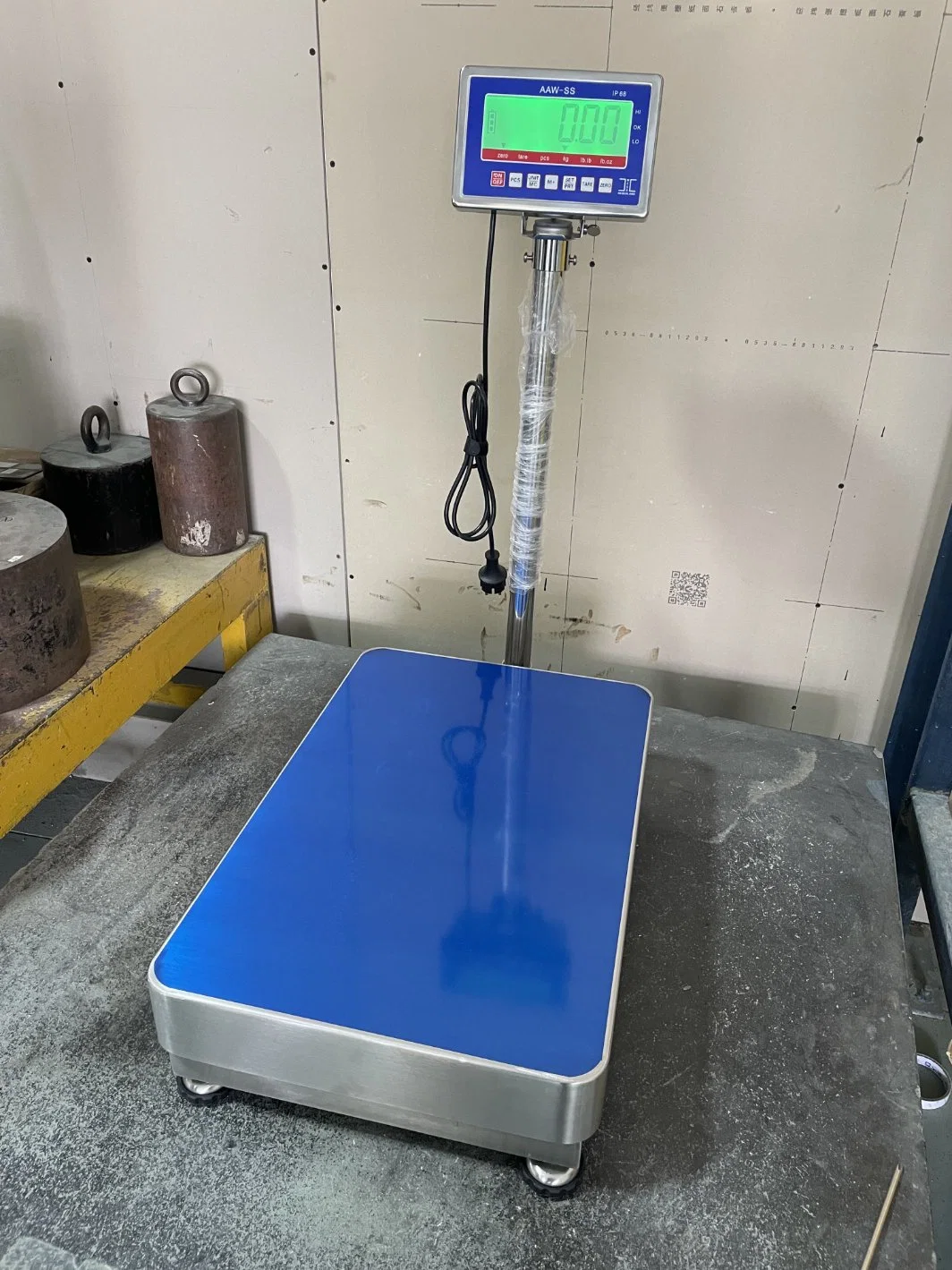 Escala de banco de acero inoxidable capacidad 100-300 kg con indicador de IP 68