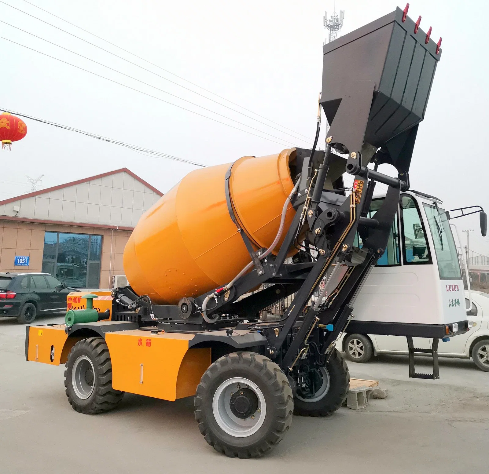 Hot Sales 4 M3 Self Loading Concrete Mixer Chinese Manufacturer