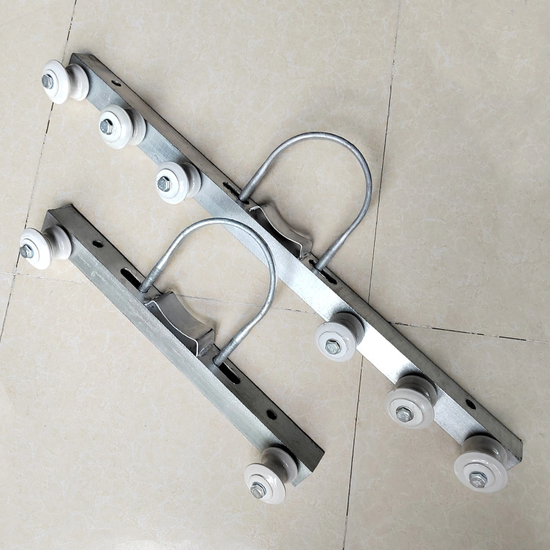 Hot DIP Galvanized Q235 Electric Pole Brackets Galvanized Overhead Line Fitting Insulated D Iron Transmission Tower Mild Steel Accessorbracket for Brace Support