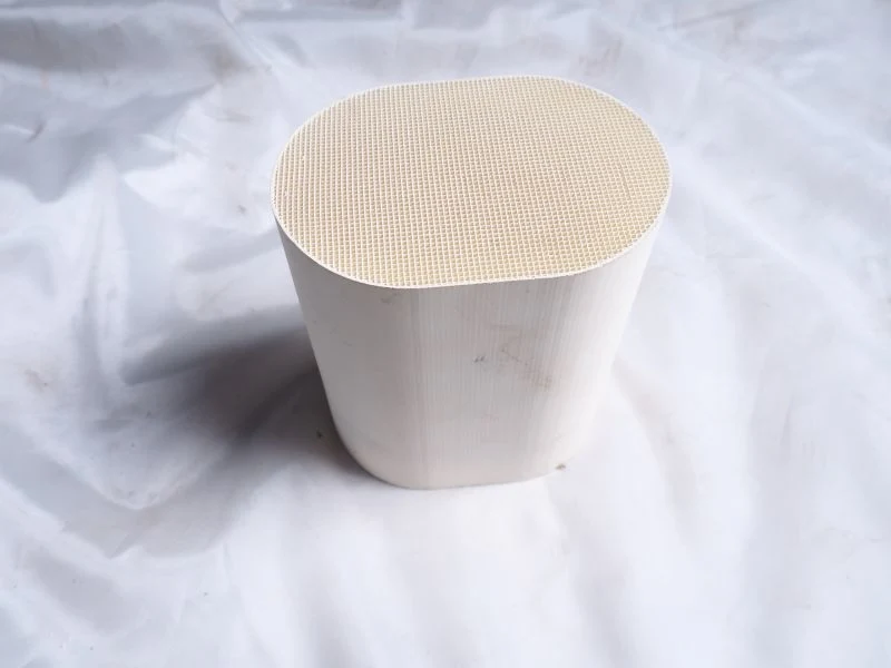 Ceramic Filter Honeycomb Catalytic Converter Supply Auto-Engine Catalyst Substrate Carrier