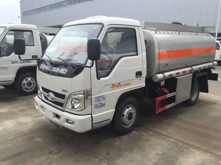 Times Xianglong 5000-6000 Liter Oil Tanker Miniature Oil Tanker Ms. Can Drive Oil Tanker Crude Oil Diesel Gasoline Transportation