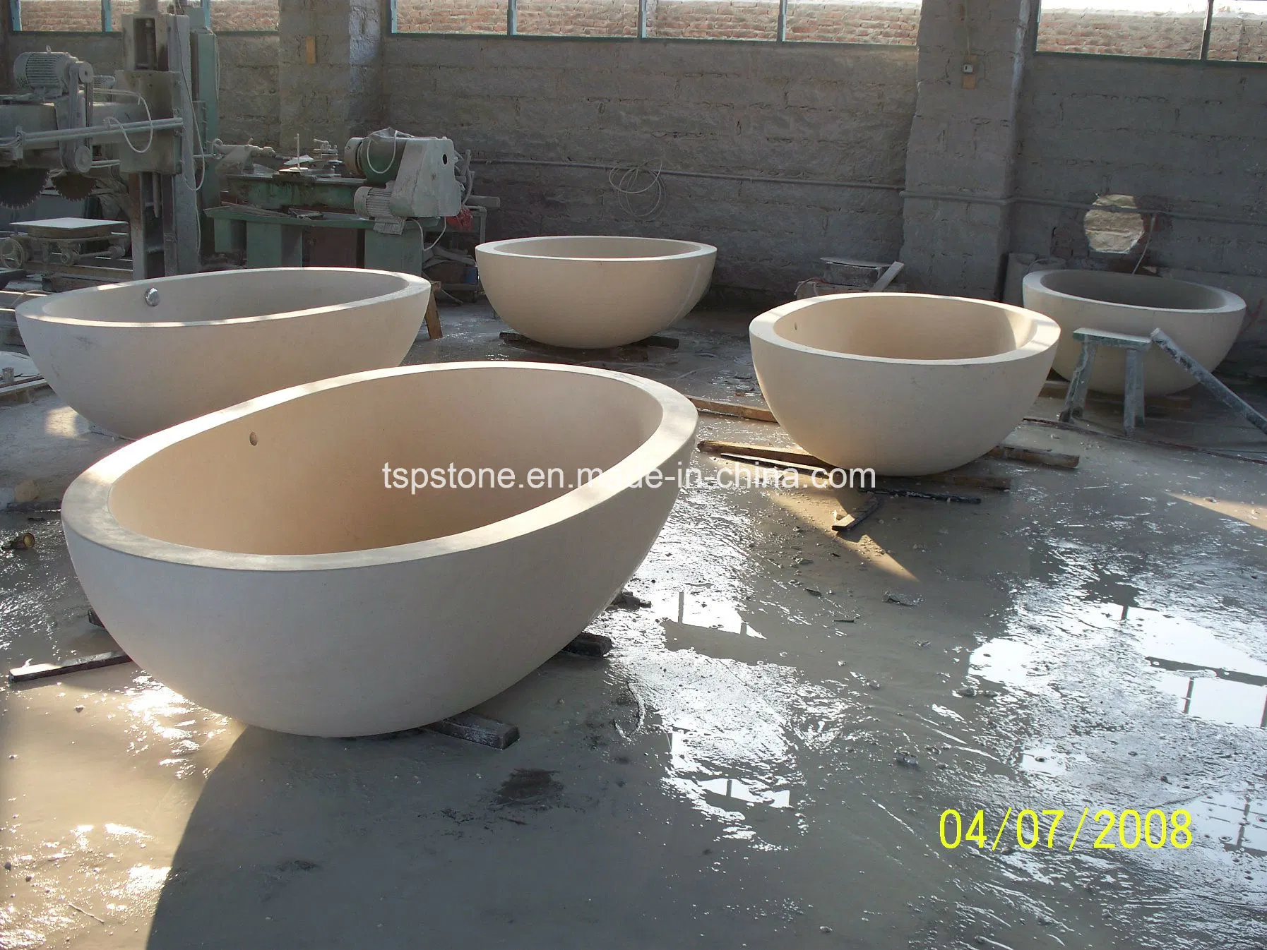 Freestanding Hand Carved Stone Bathtub for Home Decor