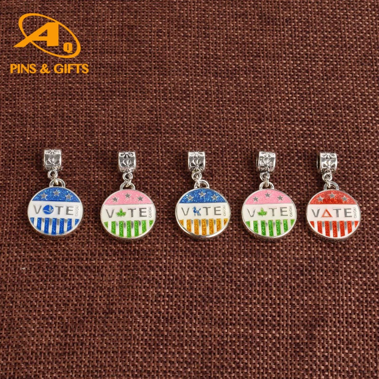 Custom Made Logo Engraved Cheap Gold Pendant Metal Jewelry Tags Charms for Crafts Necklace/ Bracelet (Charm-07)