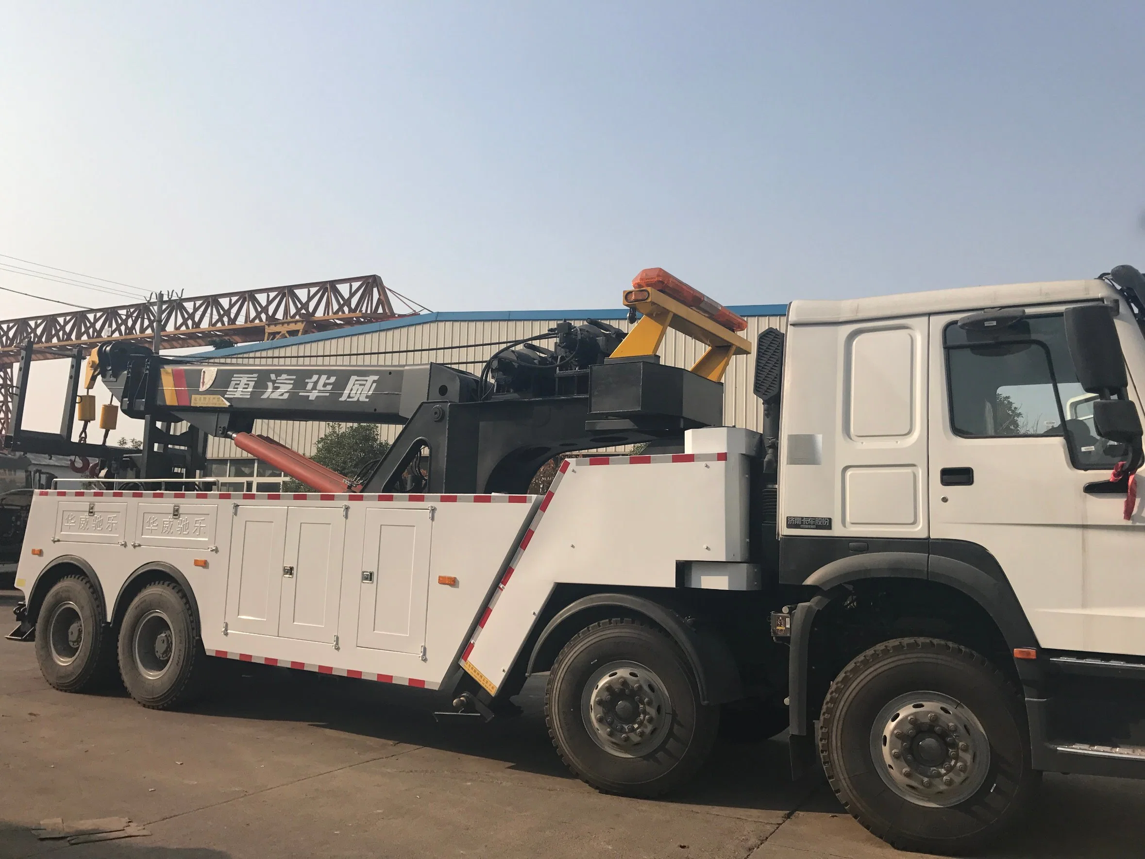 Sinotruk All Size All Tonnage Wrecker Truck Lift and Towing Truck