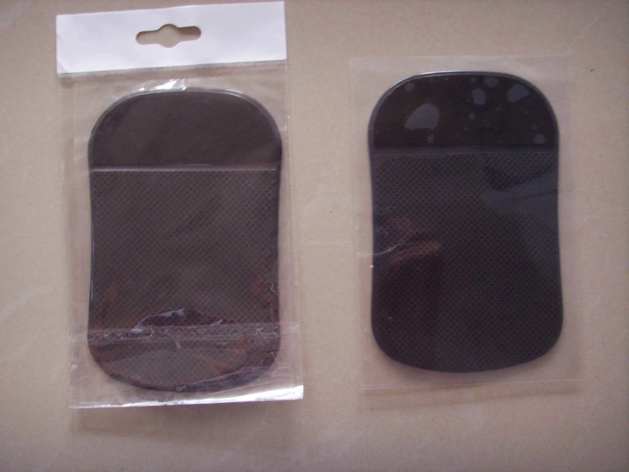 Non-Skid Sticky Phone Mat for Auto Dashboard Phone Keys Coins Placement