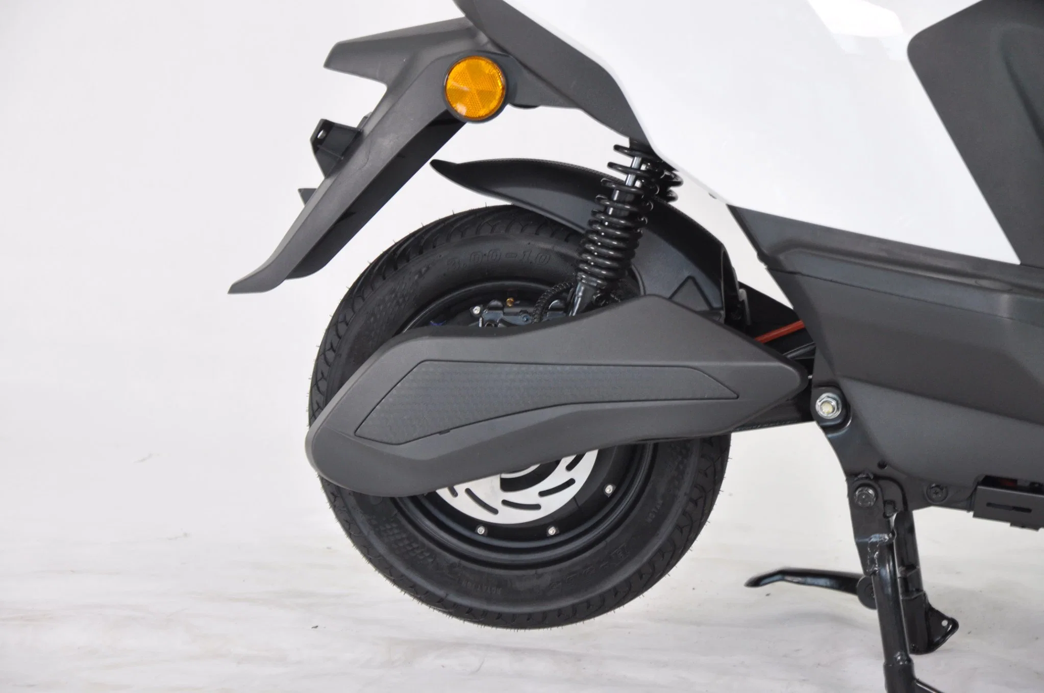 Good Sell 10 Inch Tyre Electric Motorcycle 1000W Motor