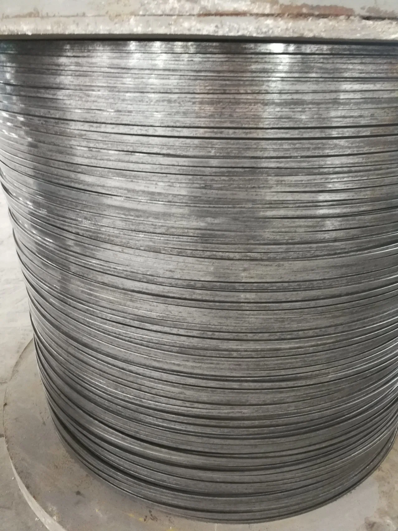 The Factory Specializes in Producing High Quality Special-Shaped Metal Wire Rope