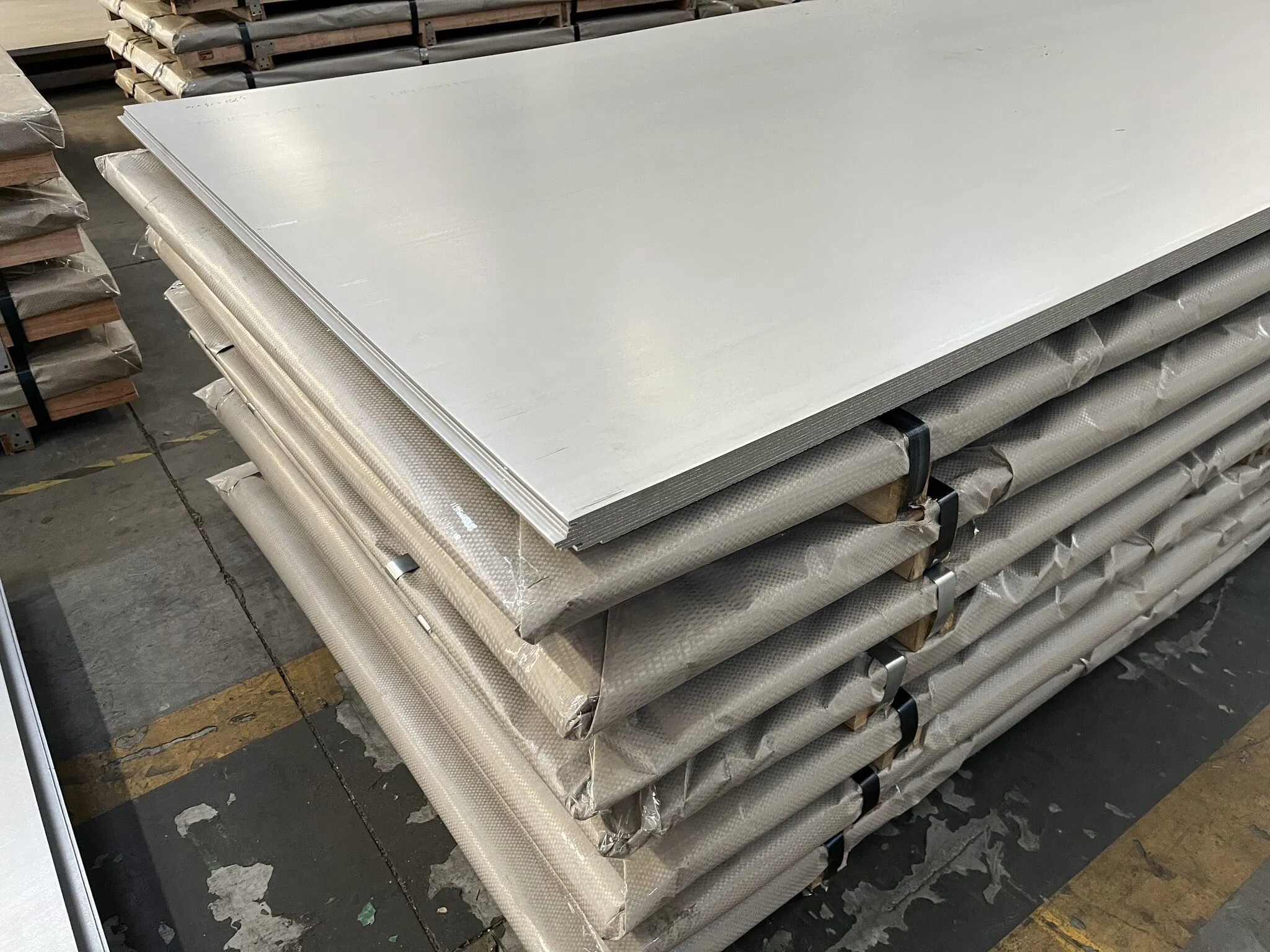 ASTM A240 304 316 321 310S 309S 430 904L Stainless Steel Sheet/Plate