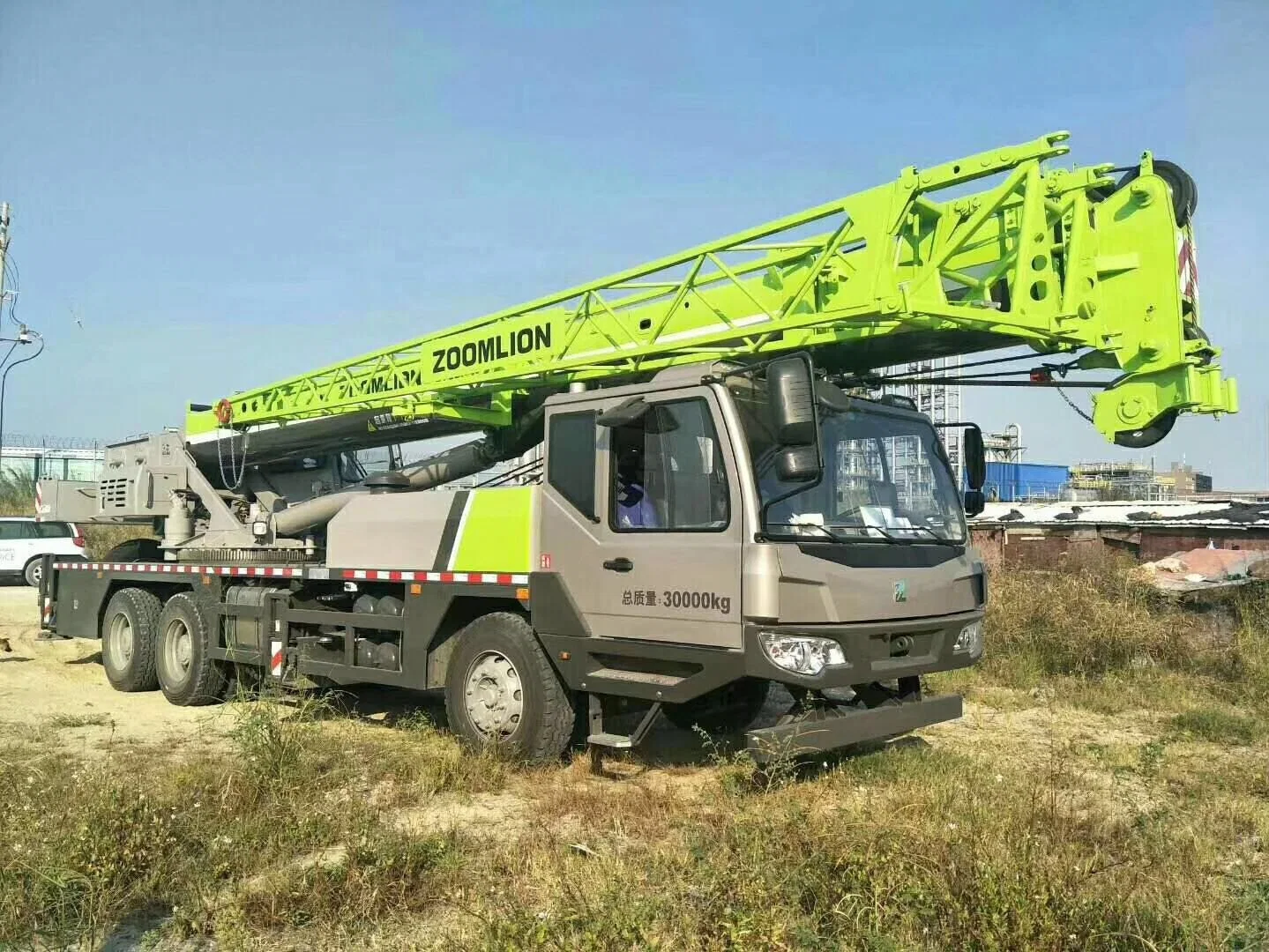 Ztc250V Zoomlion 4 Sektionsausleger 25 Ton LKW Kran für Verkauf