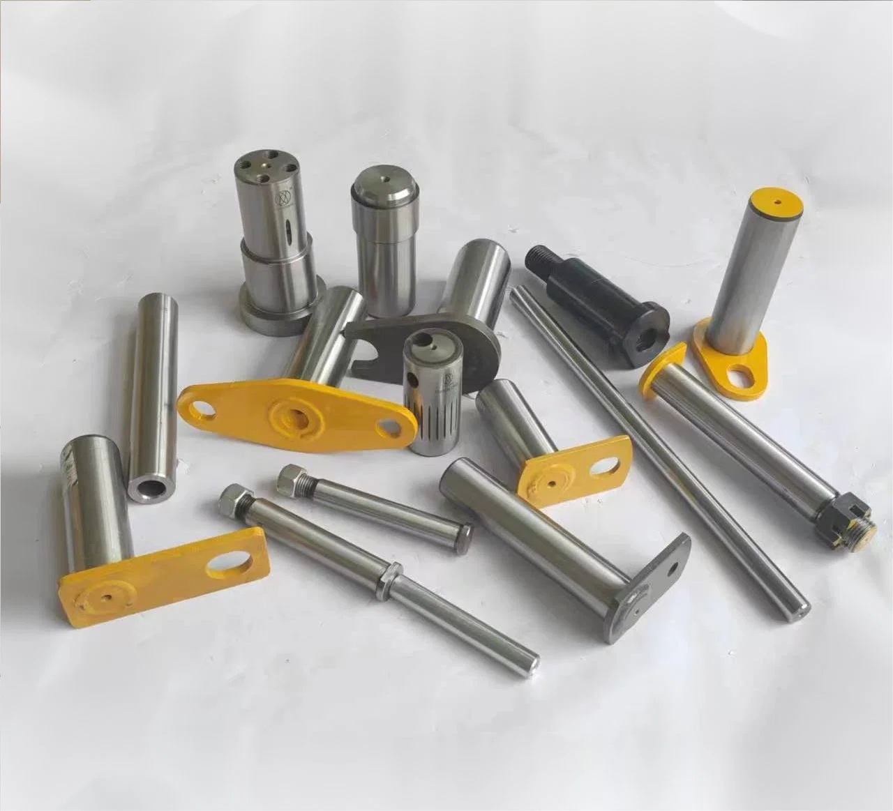 Customized Engineering Machinery Pin Shaft Bushing, Wheel Loader Pin Shaft Bushing, Boom Pin Shaft 80 * 240mm for Cat 4V7099