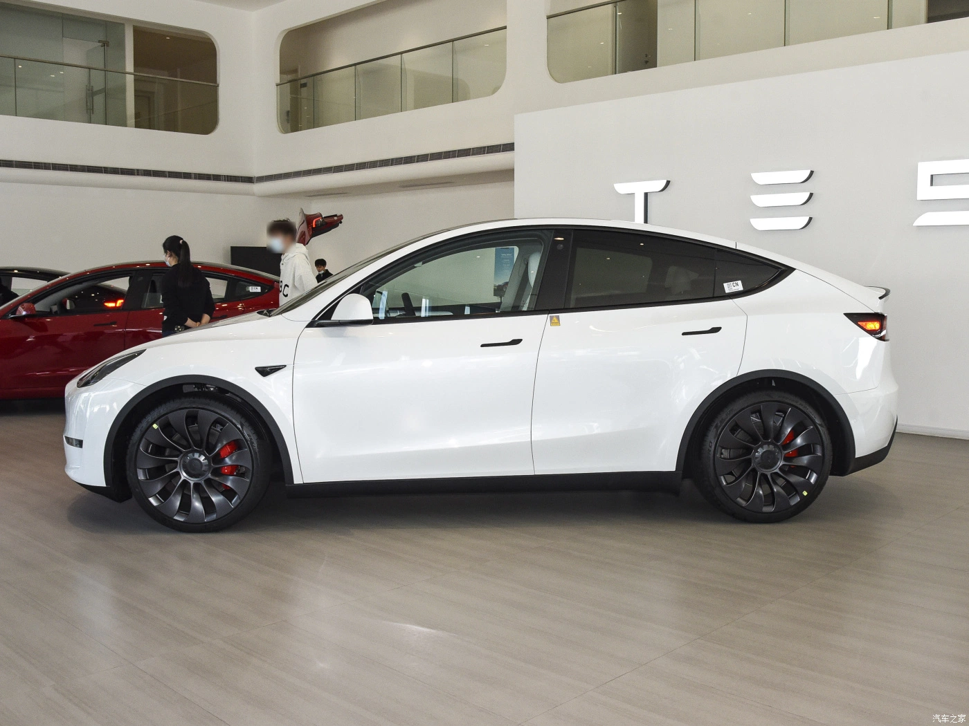 Latest Promotion 22my Ctlc Model Y Rwd White Electric Cars