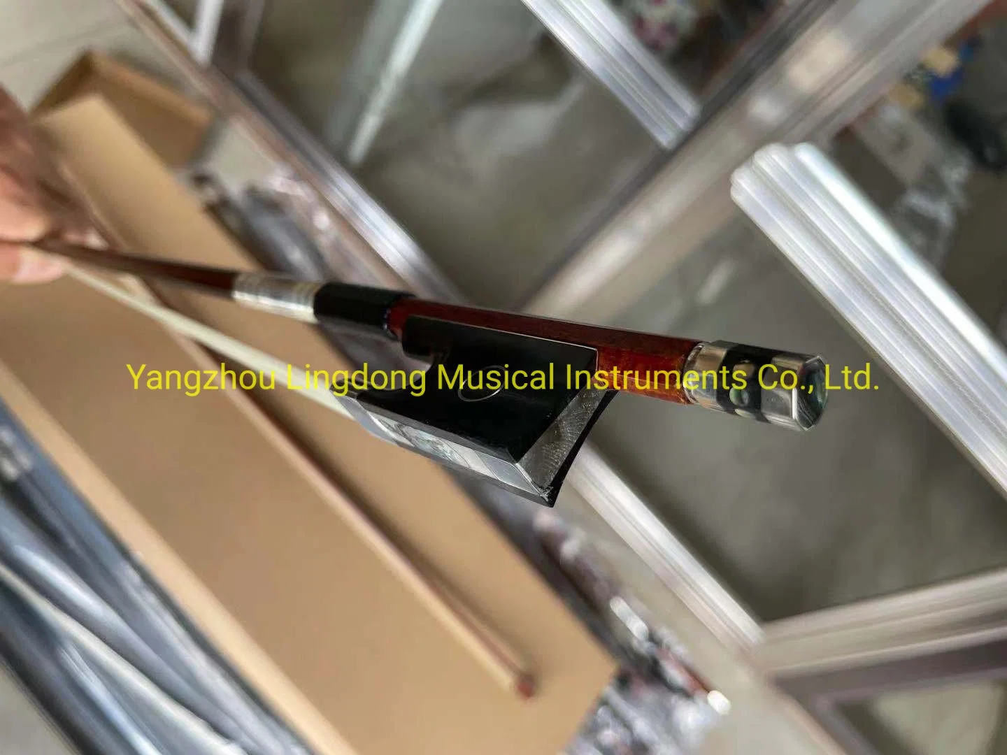 Wholesale/Supplier Pernambuco Carbon Fiber Violin Bow in China
