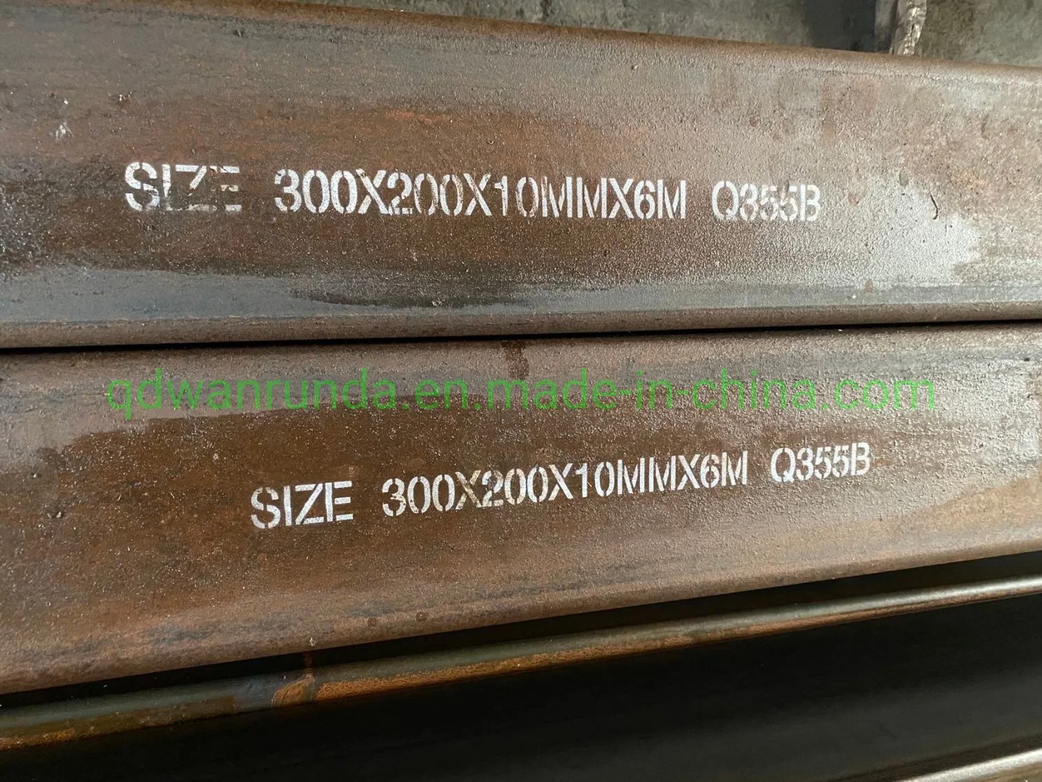 Material Grade Q355b Rectangular Steel Tube (RHS) 300X200X10mm X 6000mm Surface Anti-Rust Oil Covered