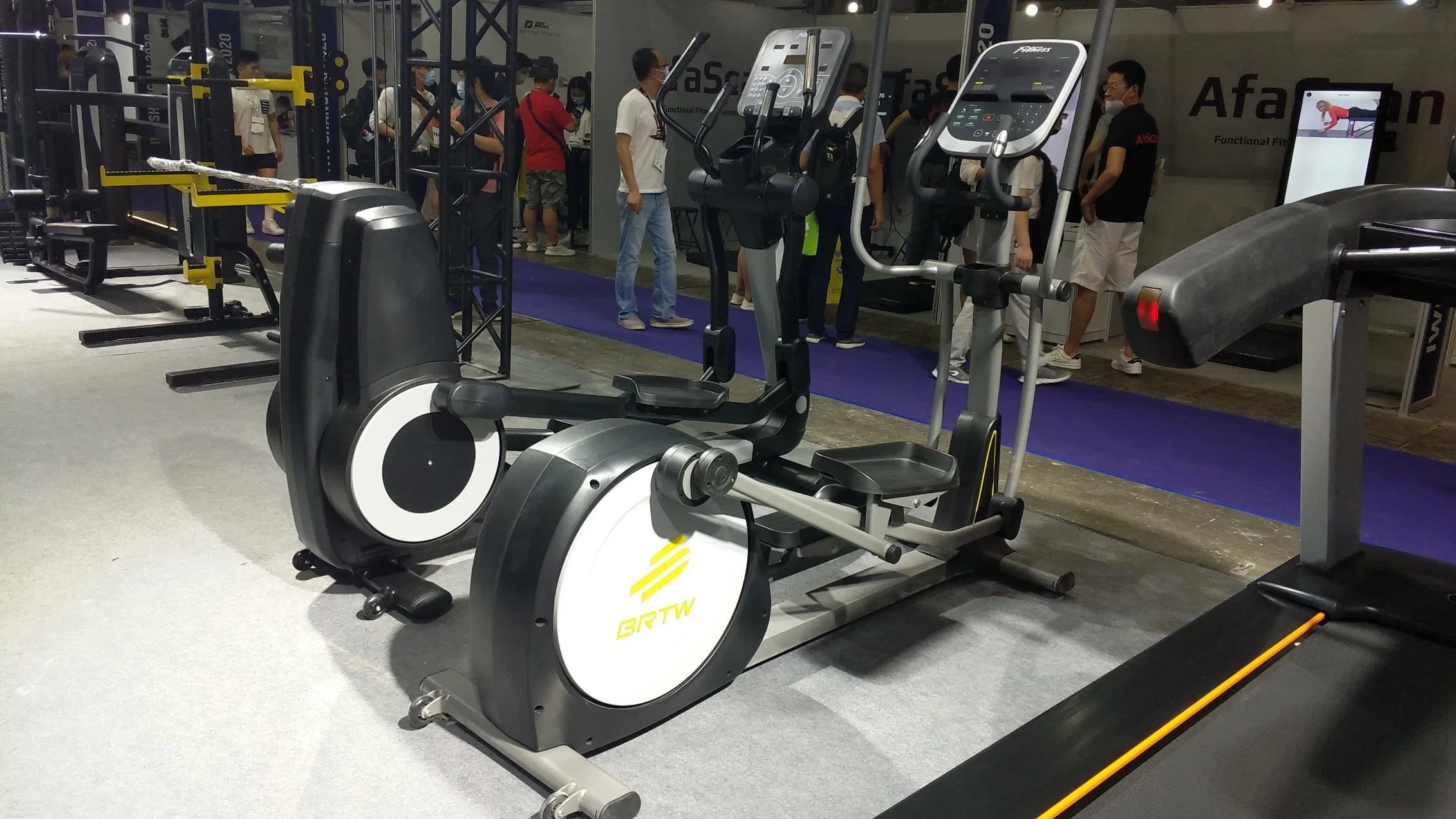 Equipamiento de gimnasio cross trainer gimnasio en casa magnética máquina elíptica