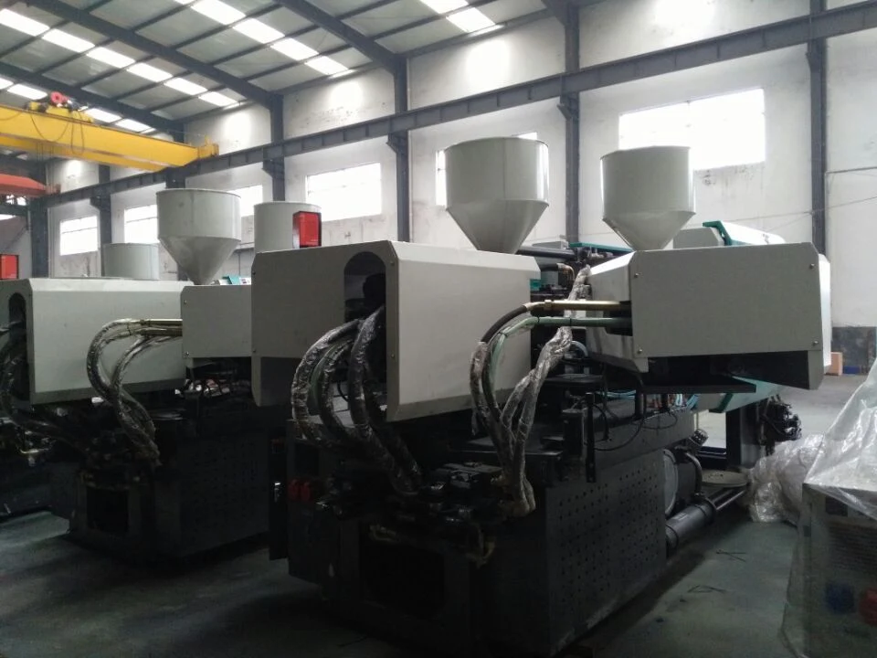 240 Ton 2 Mixing Color Energy Saving Plastic Injection Molding Machine