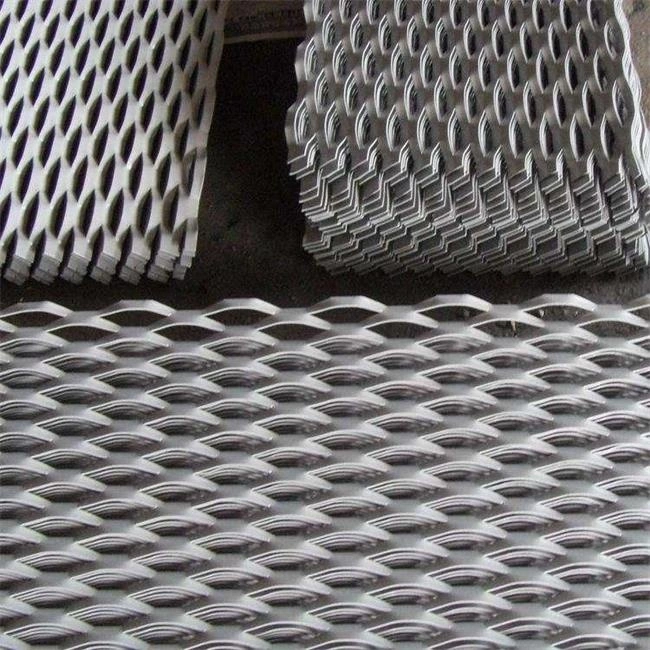 Fourniture d'une feuille en aluminium diamantée durable, prix d'une grille métallique en treillis métallique expansé.