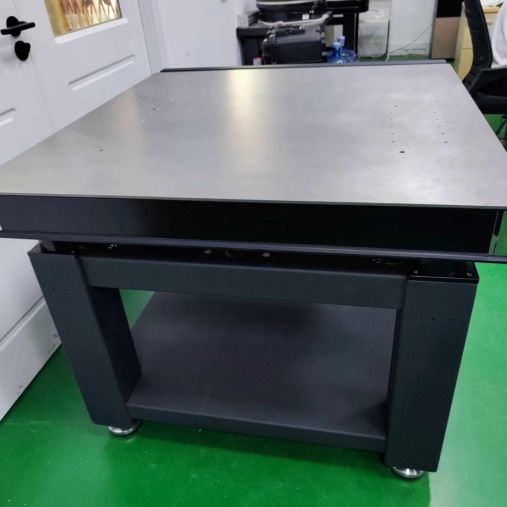 Customzied armrest vibration isolation table optical table